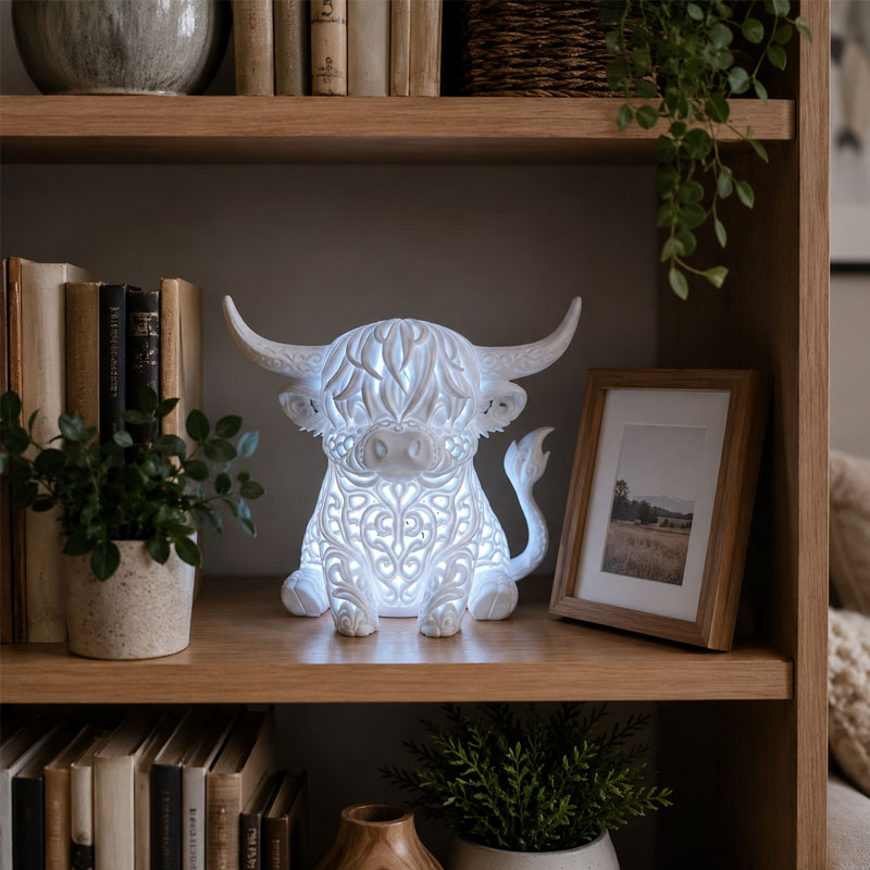 Highland Cow tea light holder decor display